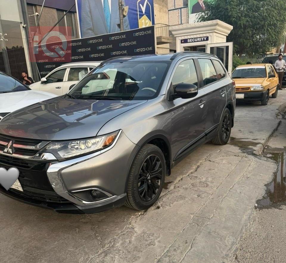 میتسوبیشی ئاوتلاندەر